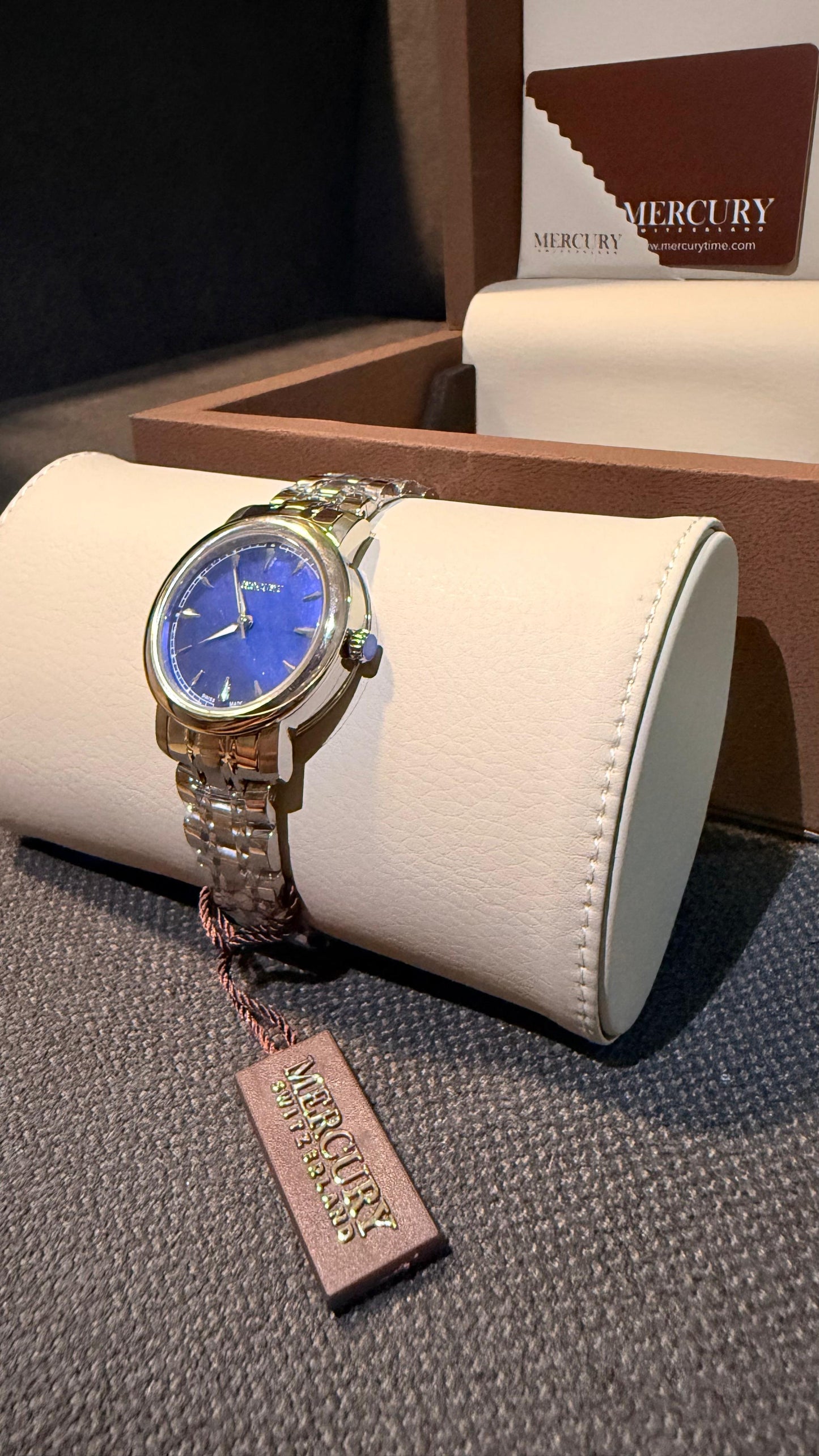 Reloj femenino marca Mercury, modelo ME380-SS-9-maquinaria Suiza.