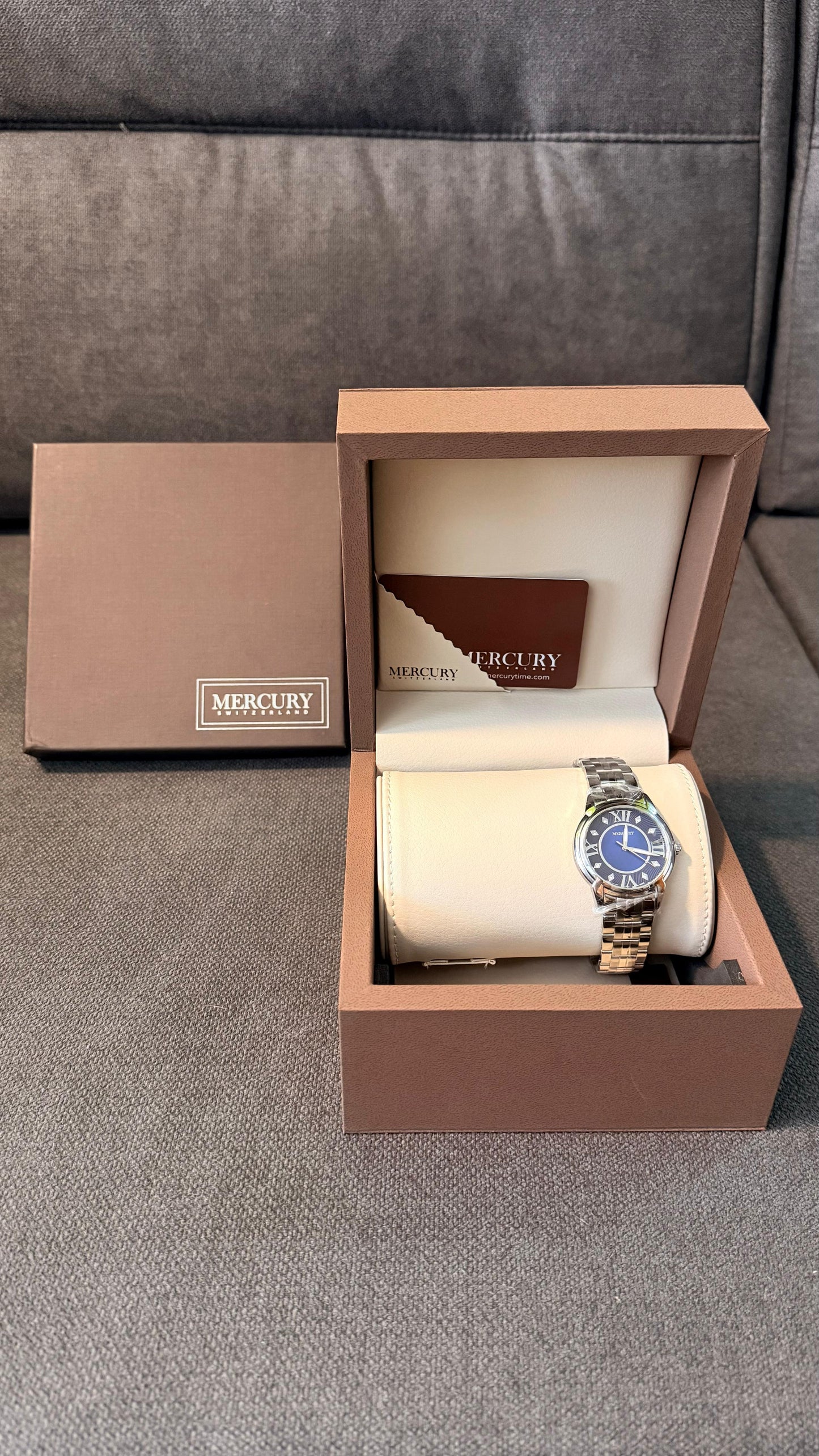 Reloj femenino, marca MERCURY. modelo ME360-SS-9