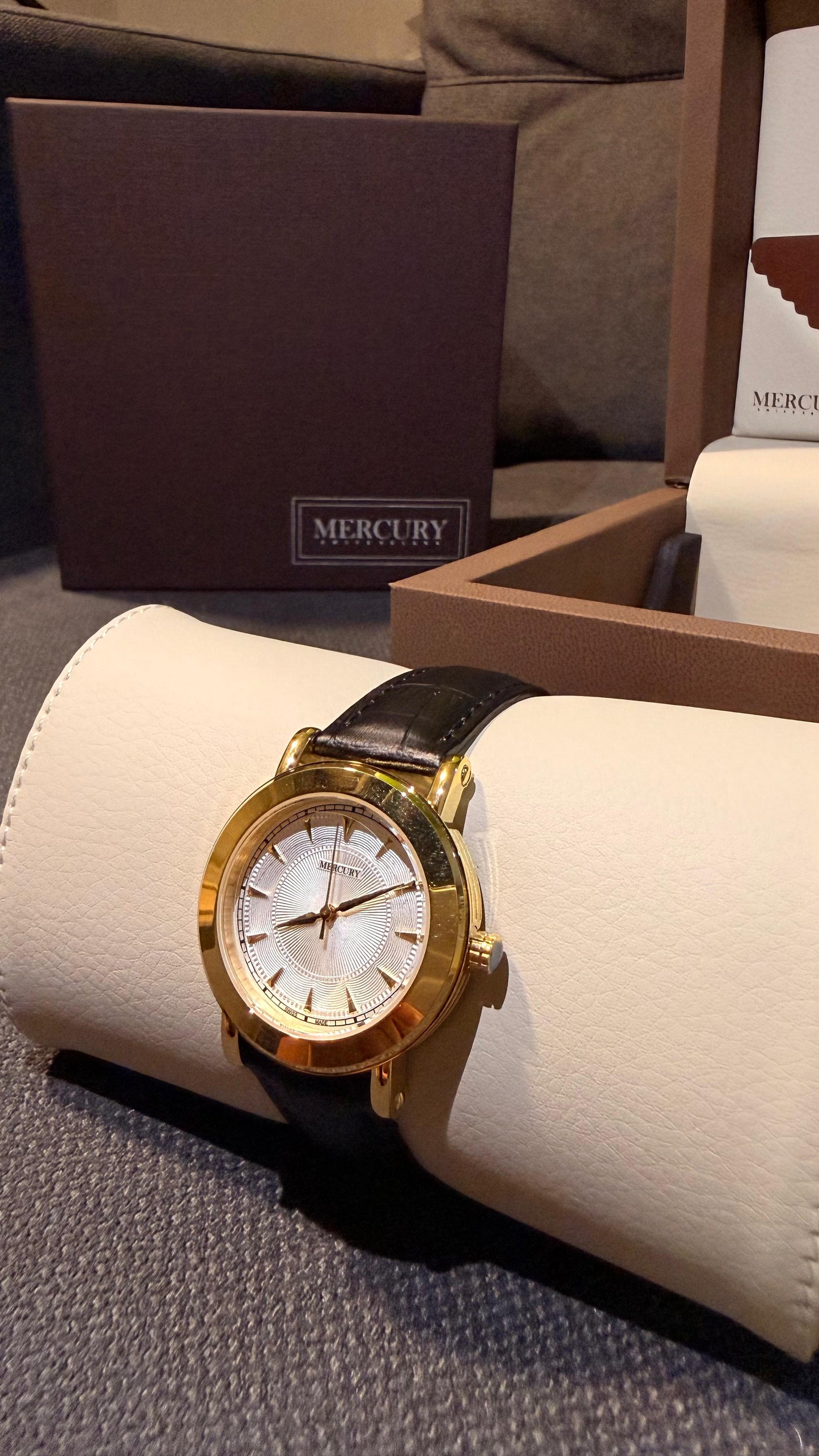 Reloj femenino marca MERCURY. modelo ME295-GL-1